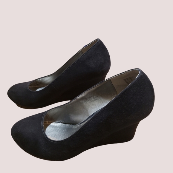 Dexter Black Suede Type Wedge Heels - Picture 3 of 6